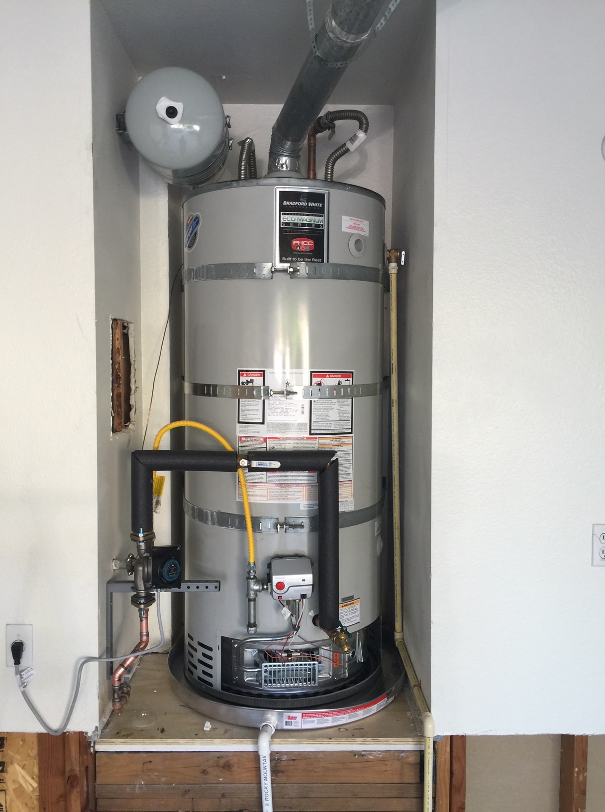 water heater repair services in Irvine, CA