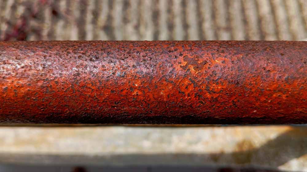 corroded gas line pipe